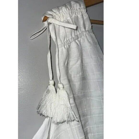 Torrid V-Neck White Tank Top with Cinched Waist and Tassel Sleeves Size 3 - Picture 4 of 8